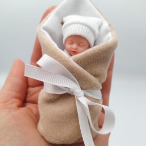 my mini baby zuru clothes for 2.5 inch 1:6 scale doll N0 doll No bed